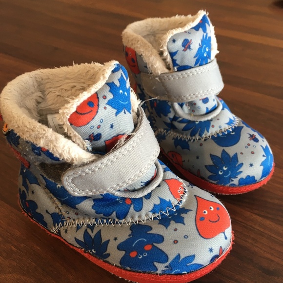 Bogs Other - Baby Bogs Elliot boots. Infant size 4. Smiley face leaves pattern.